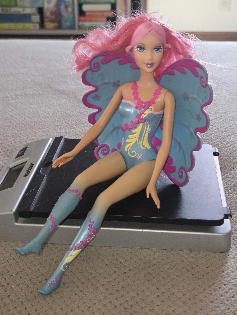2006 BEAUTIFUL MERMAIDIA FAIRYTOPIA BARBIE W/COLOR CHANGING HAIR & WINGS!